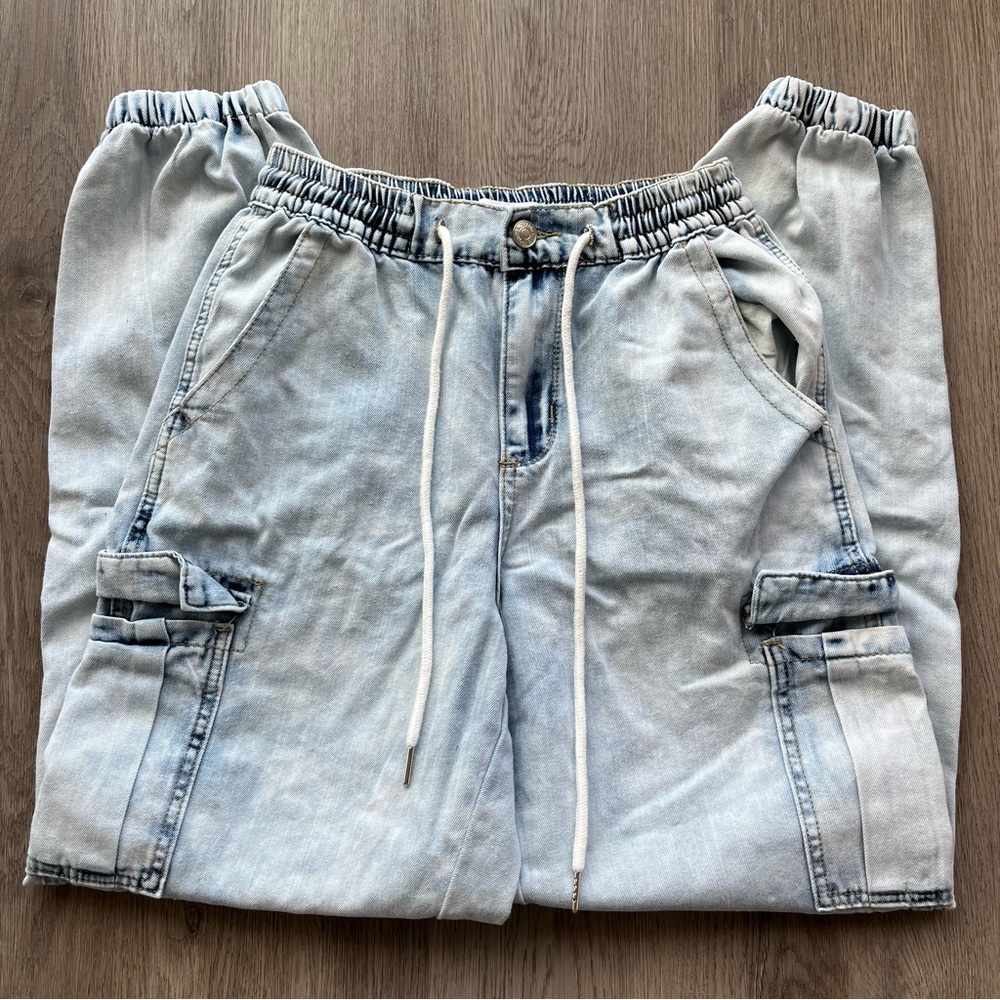 Forever 21 cargo jeans